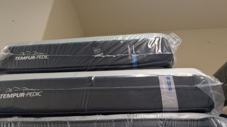 Tempur-Pedic LuxeAdapt Soft Mattress full size 2.0