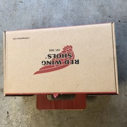 Red Wing Woman Shoes