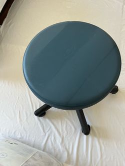 Rolling chair
