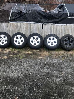 18” Jeep Cherokee Rims And Tires  Thumbnail