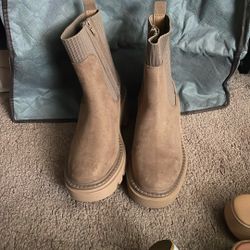 Tan Heeled Boots