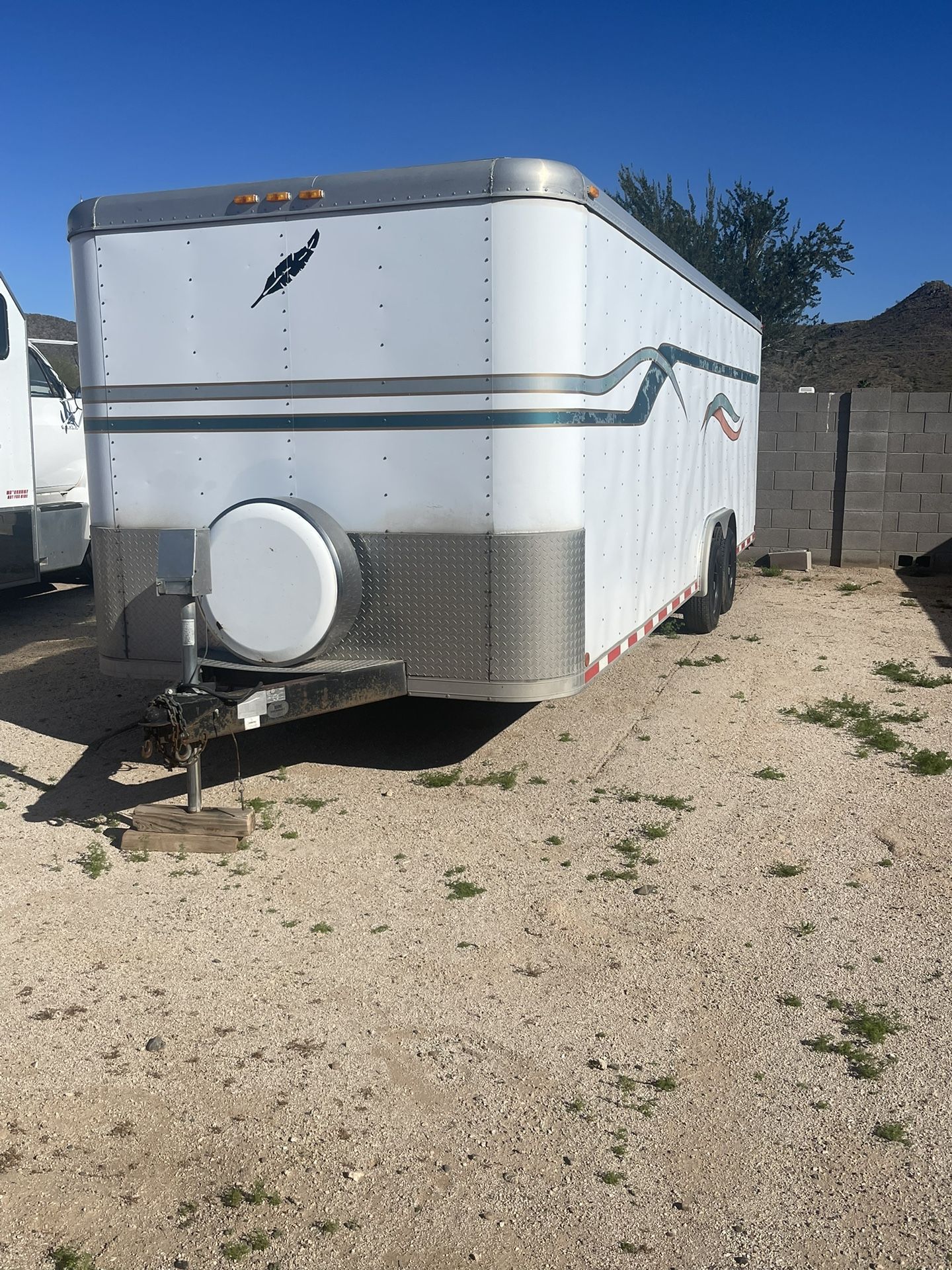 Featherlite 24ft Enclosed Trailer 