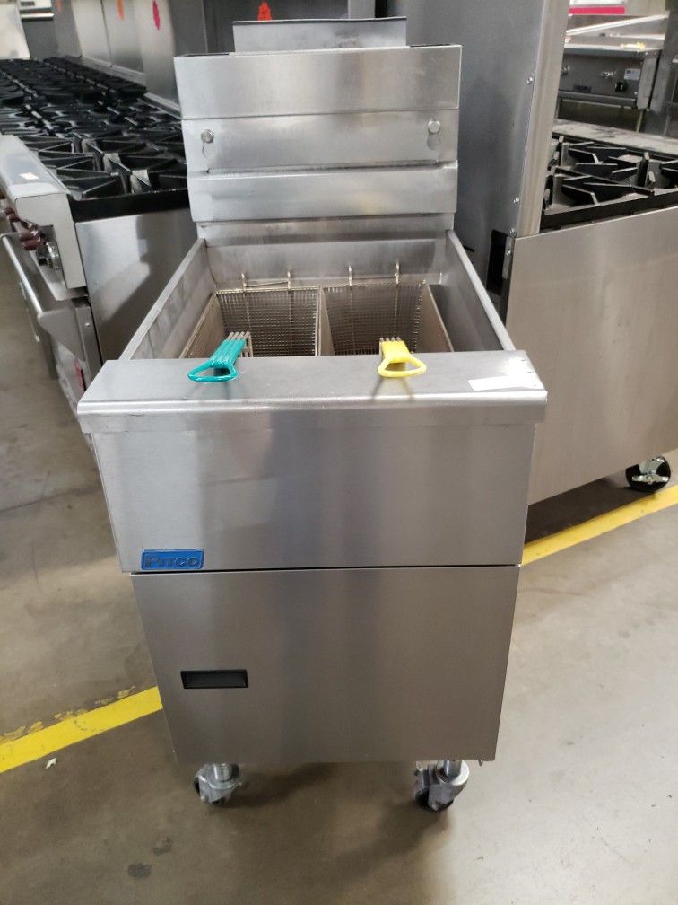 Used Pitco VF65 - 65 lb Fryer Natural Gas