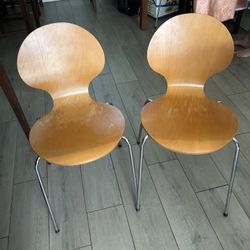 Bauhaus Table Chairs