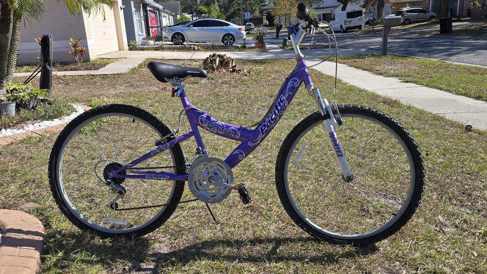 Pacific Evolution Female Mountain Bike