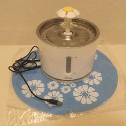 NEW Wonder Creature Pet Fountain