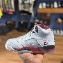 2025 Air Jordan Retro 5 “Fire Red” (GS)