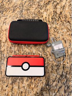 Nintendo 2DS Pokeball