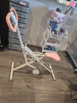 Squat machine