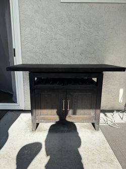 Wine cabinet