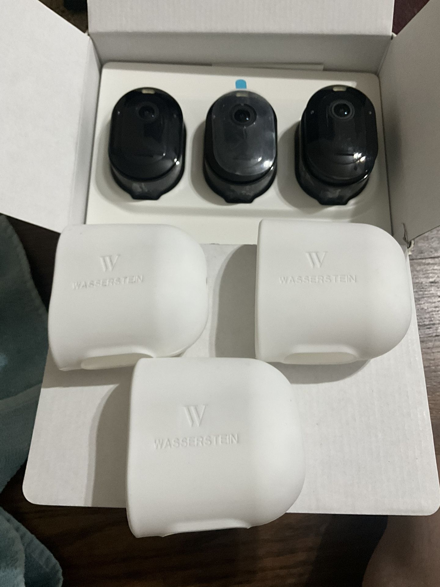 Arlo Pro 4 New In The Box 