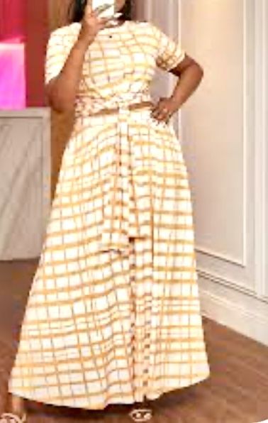 Women’s large 2 piece checkered skirt set