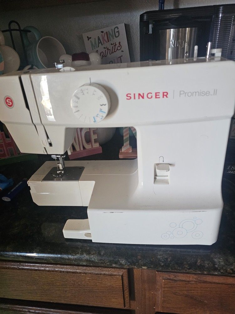 Singer Promice II