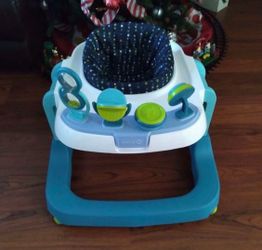 SAFETY 1ST BABY WALKER