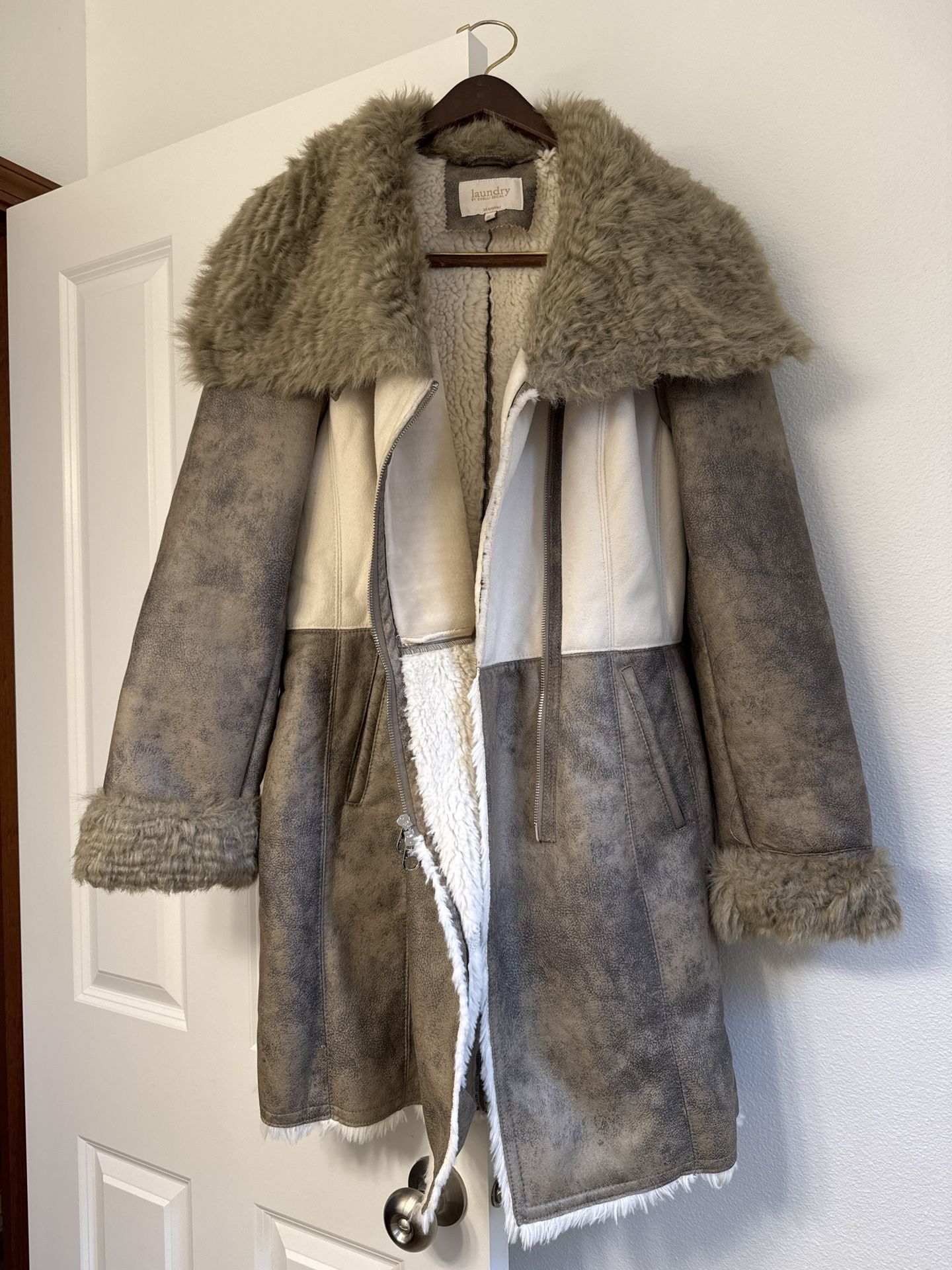 Warm women's coat size XL