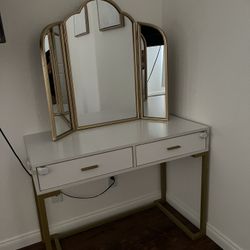Desk With Mirror Vanity 