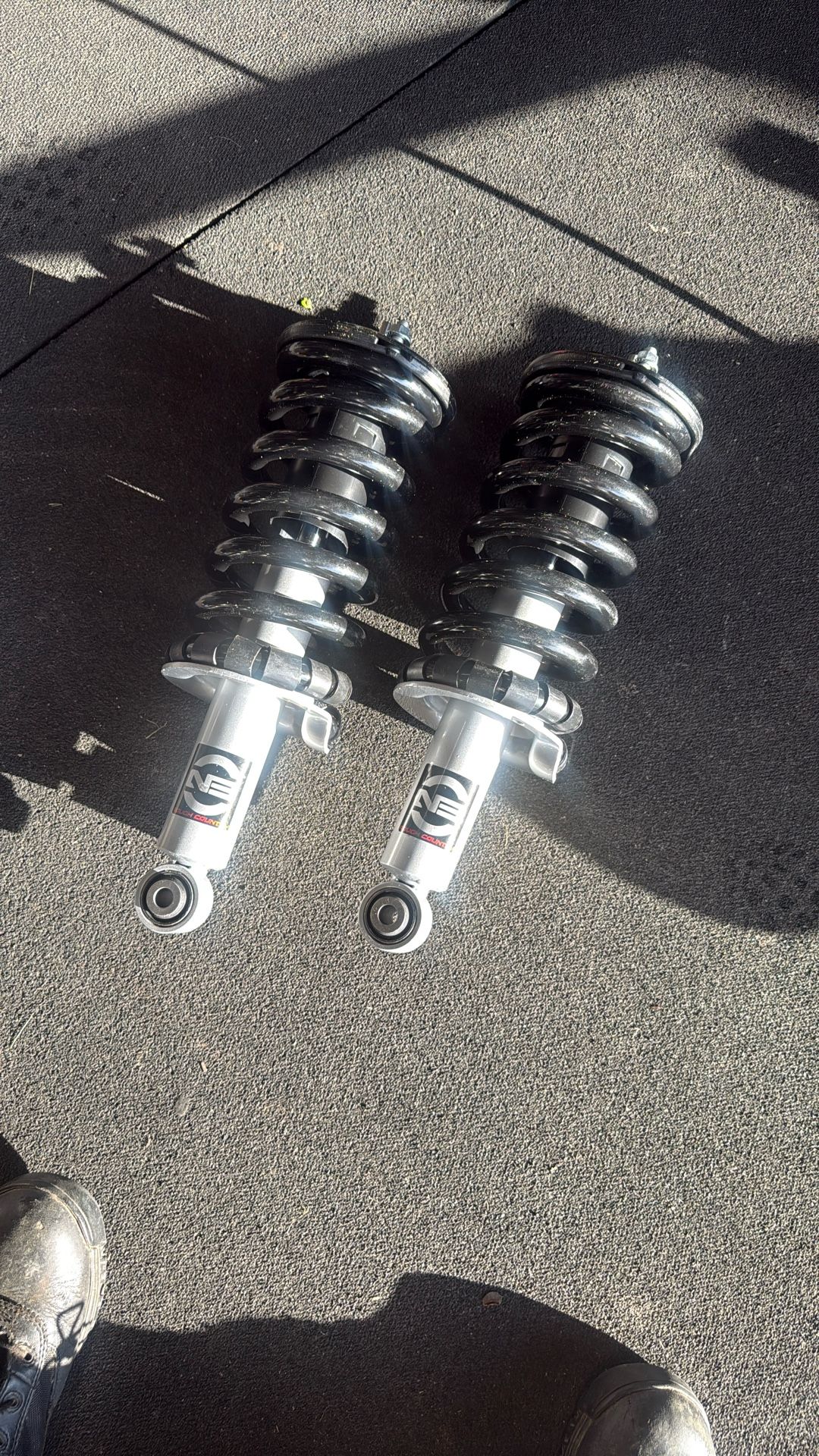 3 Inch Lift Loaded Struts. Nissan Titan