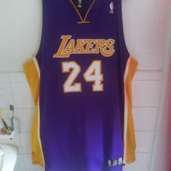 Kobe Bryant 2006 Adidas Authentic Original Size 52 Purple Jersey 