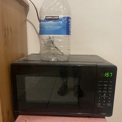 Microwave Oven In Good Condition