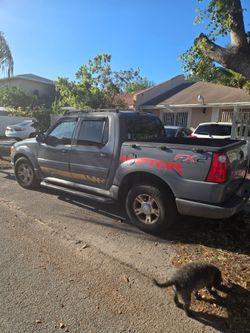 2004 Ford Explorer Sport Trac