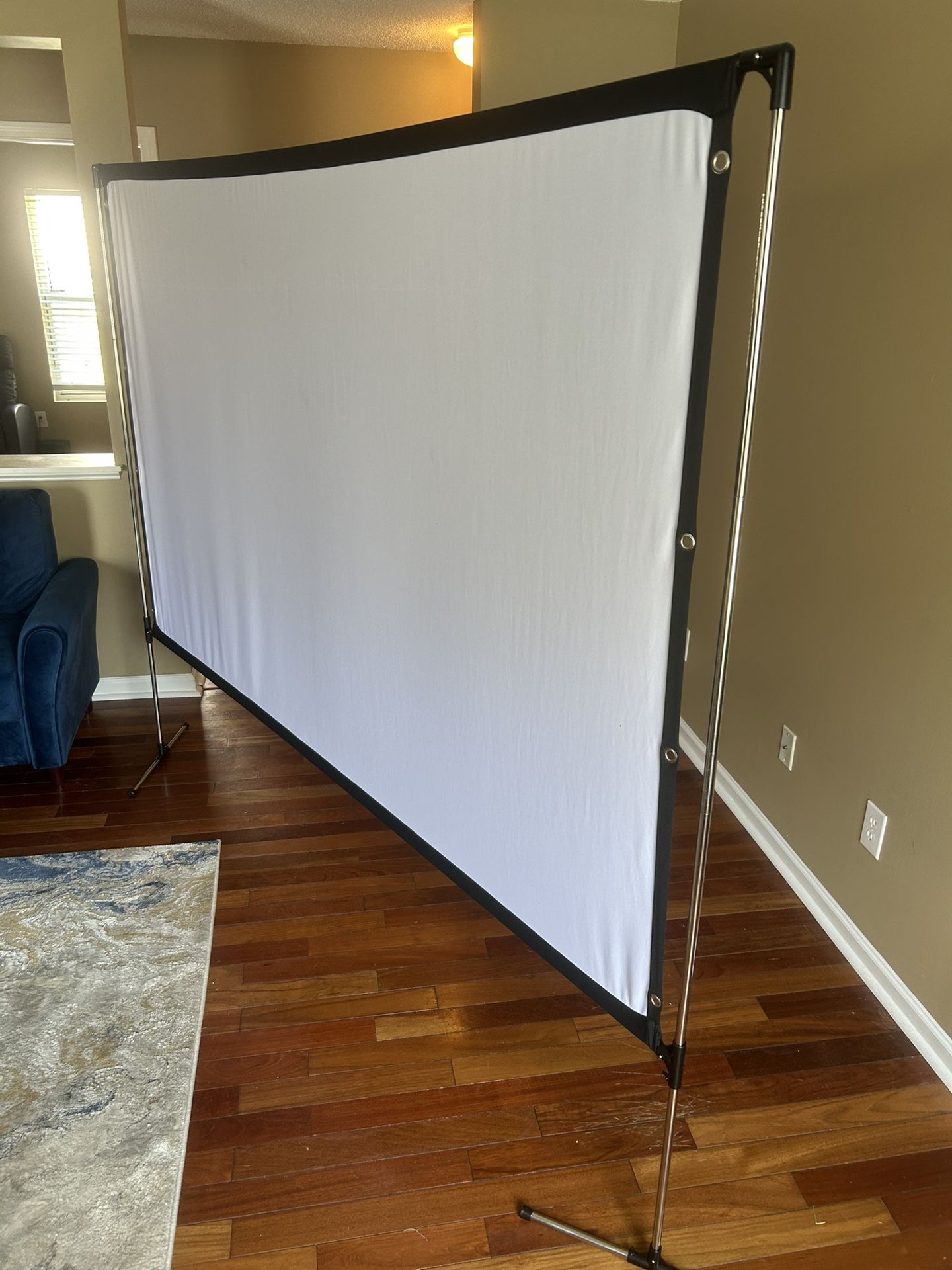 Vankyo 8ft Portable Projector Screen w/ Stand & Carry Bag – $50 + Shipping