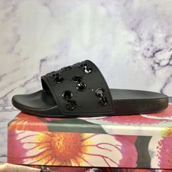 Gucci Rubber GG Slide Sandals in Black – Men’s 6.5 & 7 / Women’s 9.5 & 10 Ready for Pickup!