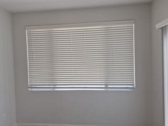 Cordless blinds