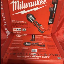 Milwaukee m12 Pro Press Kit With 3 Jaws, 2 Batteries And Charger.  Price Is Not Negotiable. (2473-22)