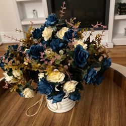 Flowers  False With Real Vase 