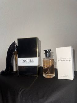 2 high end female perfume bundle‼️/ school deals ‼️