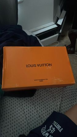 Lv Trainer Black And White