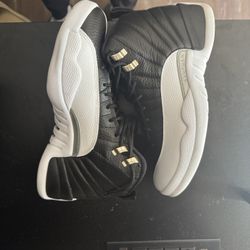 Jordan 12s 9.5