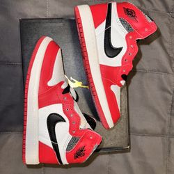 Air Jordan 1 High Chicago Lost And Found