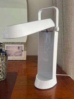 New! Ottlite folding lamp