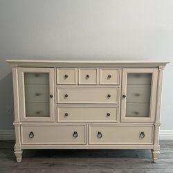 Queen Bed frame And Dresser With Mirror 
