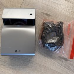 LG PH450UG Ultra Short Throw Projector – Works Great