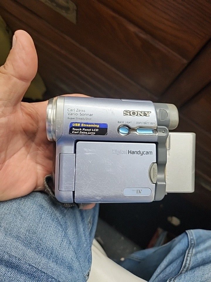Sony Handycam Dcr-trv19
