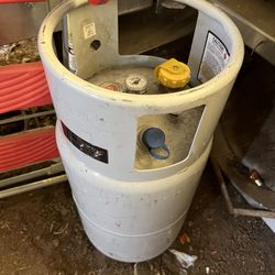 Forklift Propane Gas Tank (full)