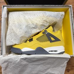 Air Jordan 4 Retro “Lightning” 2021 