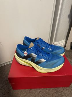 New Balance FuelCell Rebel v4 Shoes