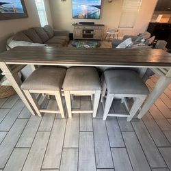 Couch counsel bar top