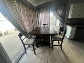 Dinning Table