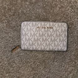 MICHAEL KORS Jet Set Vanilla Acorn Leather Small Zip Around Card Case Wallet 