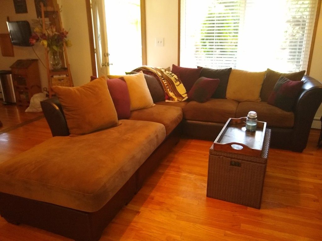 Sectional couch