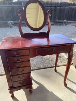 Cherry Finished Bedroom Vanity Desk