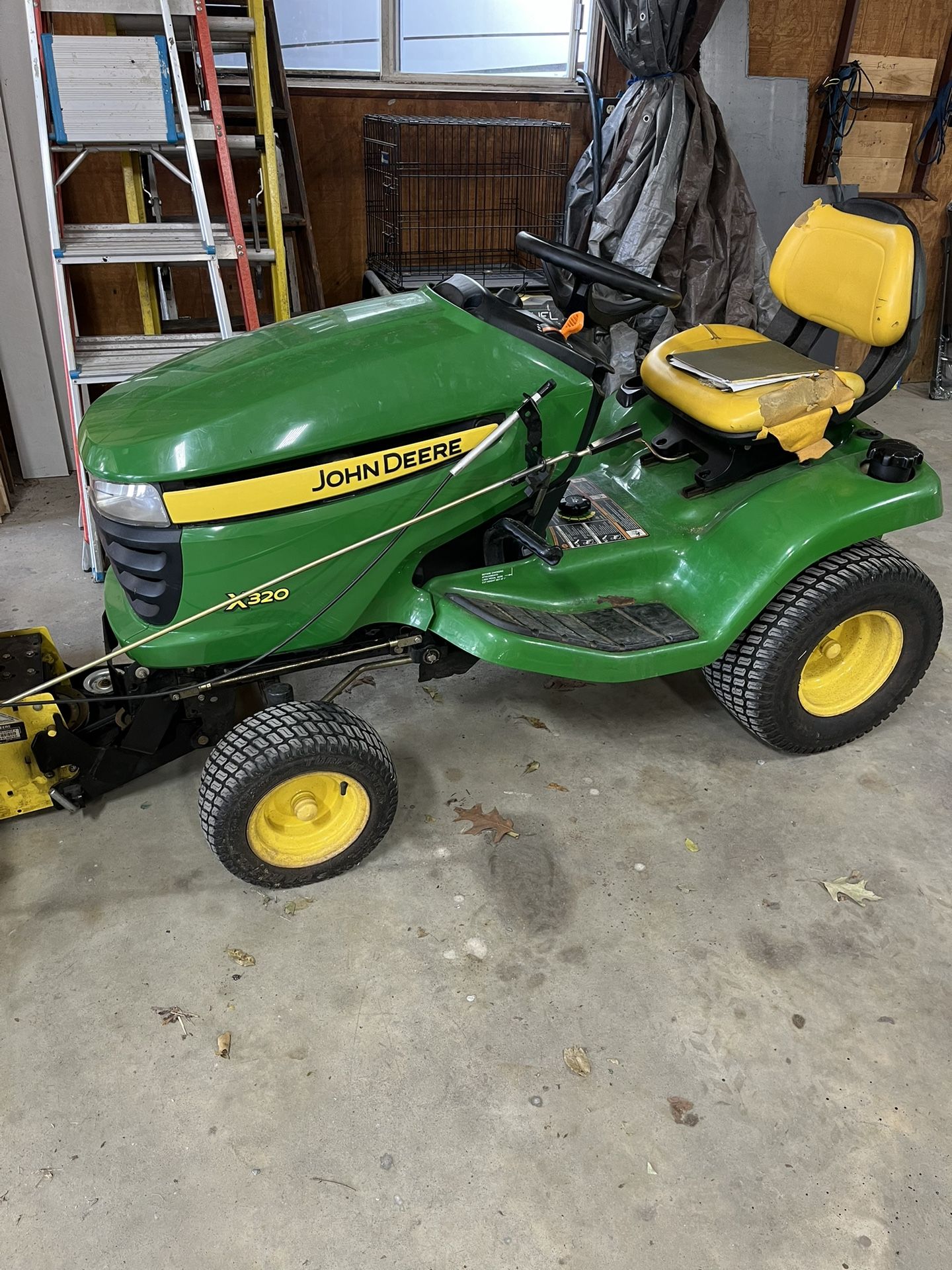 John Deere X320