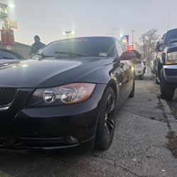 BmW 328i , 76k Miles Stock , Minor Scratches New Tires 