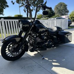 2018 Harley Davidson Road King Special