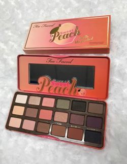 TOO FACED SWEET PEACH PALETTE
