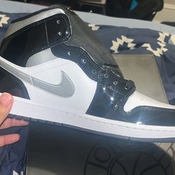 Air Jordan 1 Mid